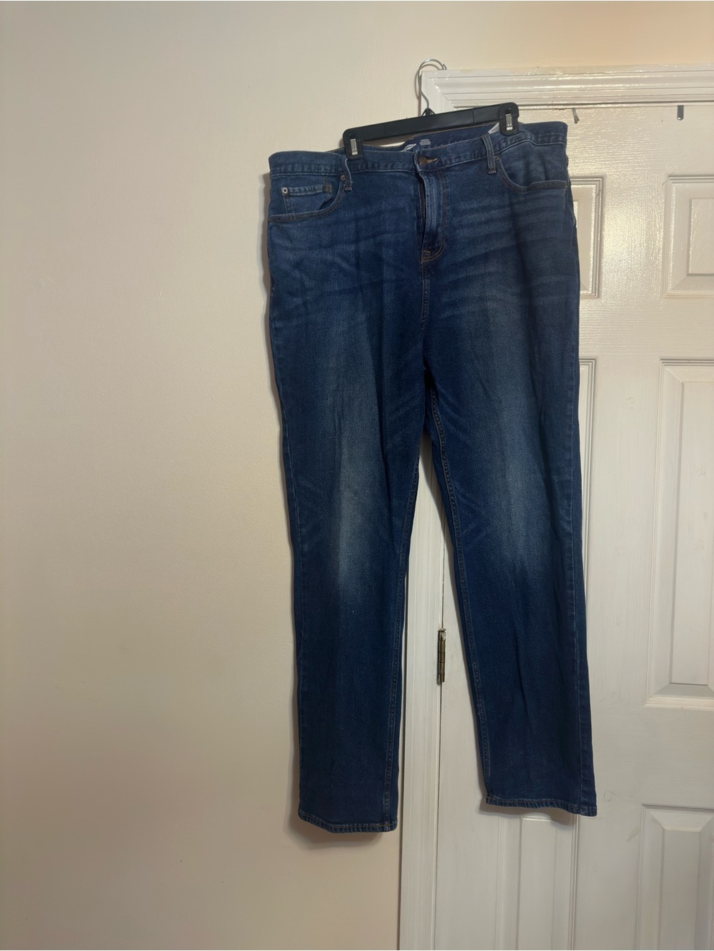 Old Navy Men's Straight Jeans in Deep Indigo
